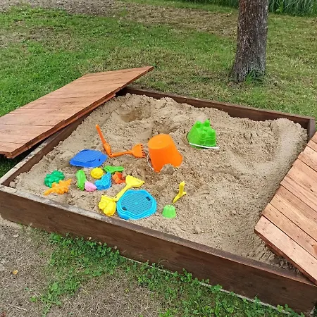 Prázdninový dům Adrelot 33 *